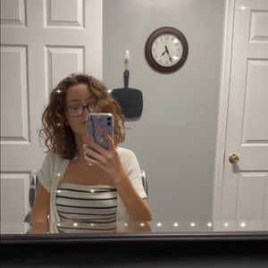 Meet your Posher, Tia